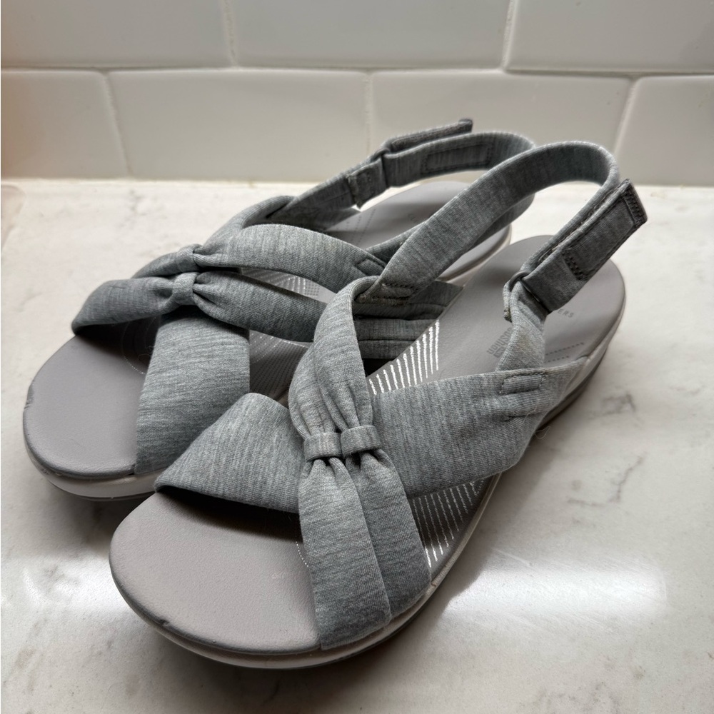Clarks cloudstepper Sz 8 Elegant Gray Women's Sandals